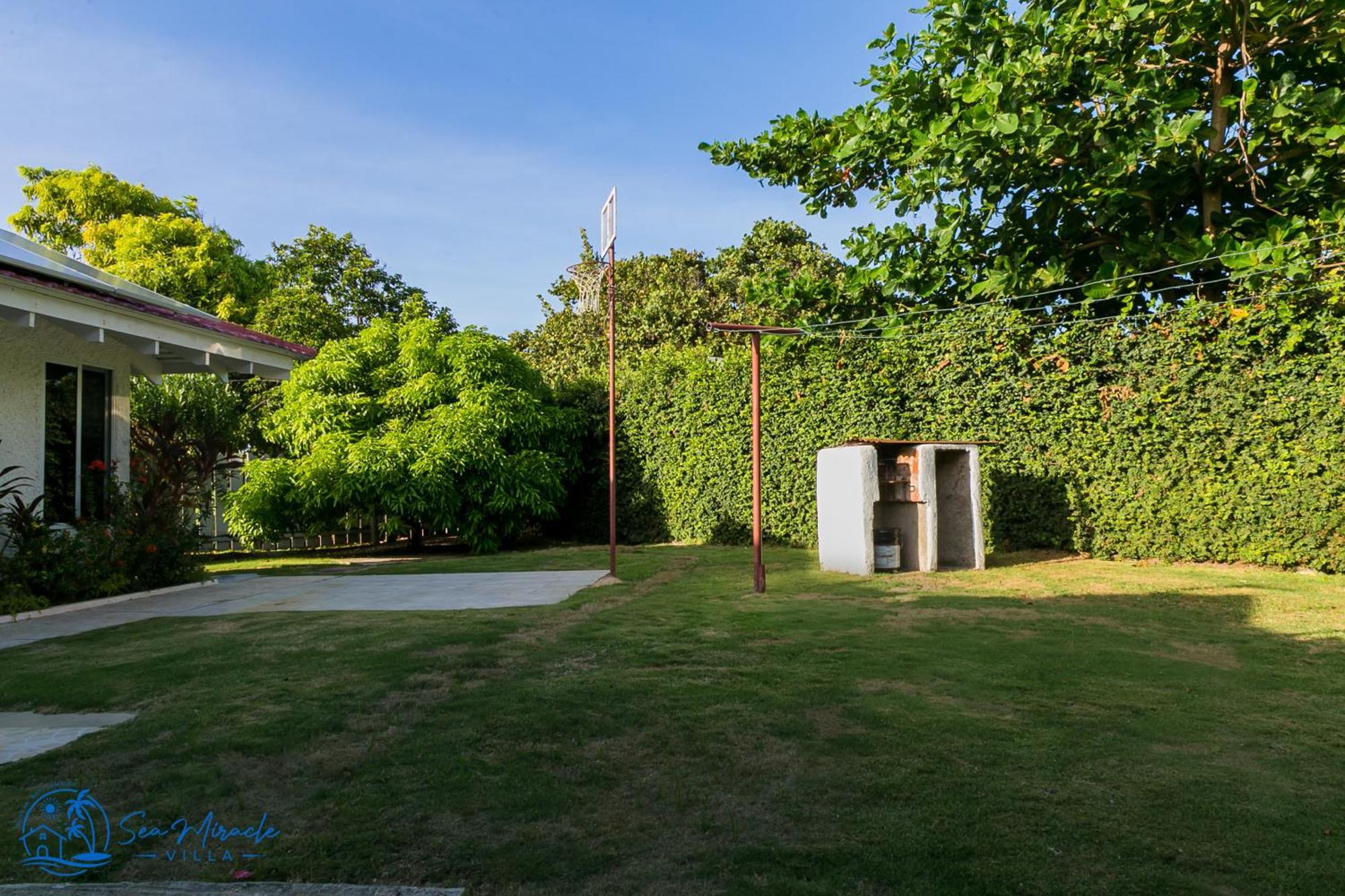 Sea Miracle Villa/Beach Cottage Silver Sands Bagian luar foto